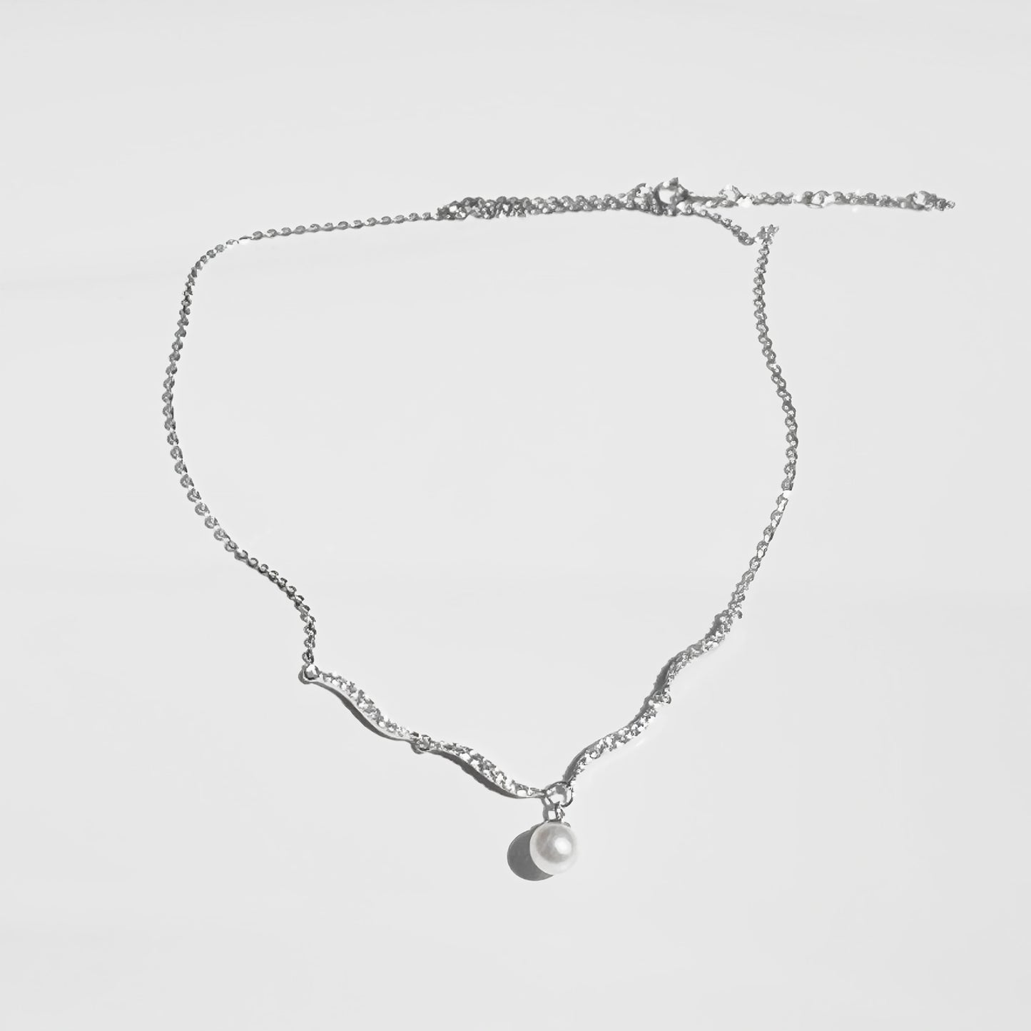 Eira Pearl Necklace